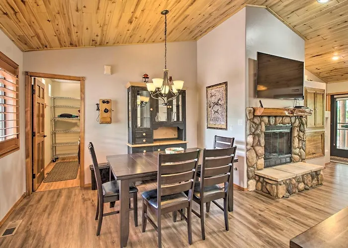 Holiday home 3 Mi To Trails: Woodsy Retreat In Overgaard! *