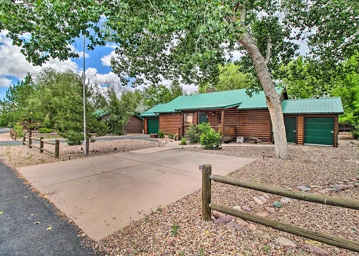 Holiday home 3 Mi To Trails: Woodsy Retreat In Overgaard! *